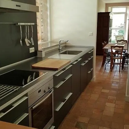 Maison Renovee Avec Piscine Et Grand Jardin, A 2 Km De La Vallee De L'yon - Fr-1-426-329