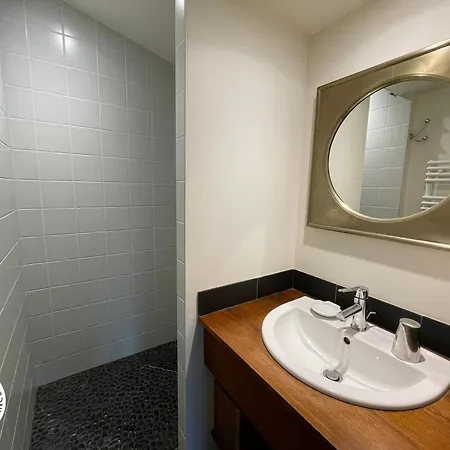 Prázdninový dům Maison Renovee Avec Piscine Et Grand Jardin, A 2 Km De La Vallee De L'yon - Fr-1-426-329 *